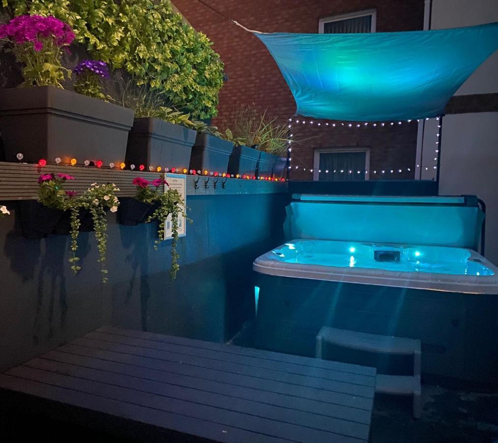 3 The View Apartments Ilfracombe - Hot Tub, Parking, Lift, Ev Ngoại thất bức ảnh