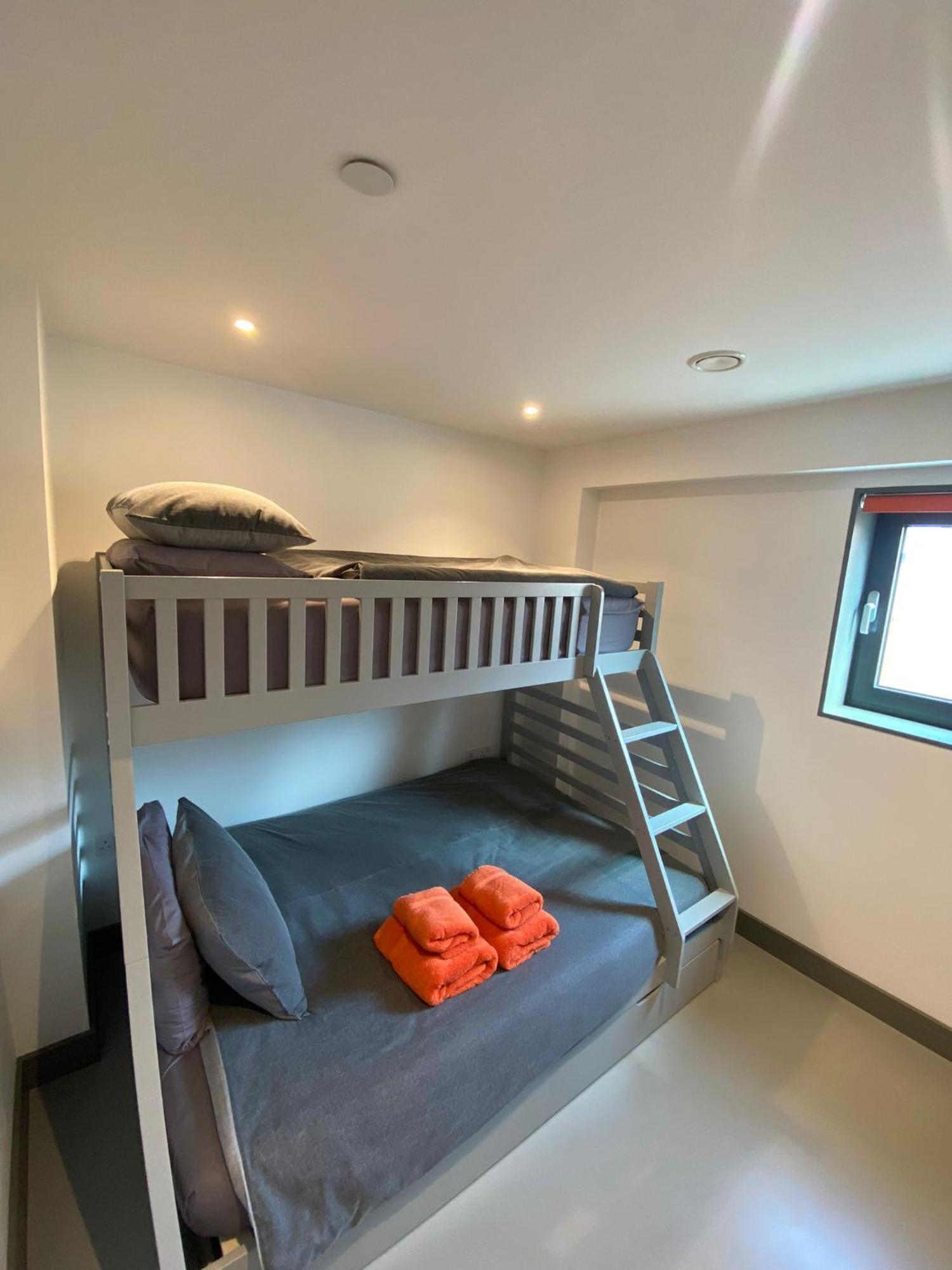 3 The View Apartments Ilfracombe - Hot Tub, Parking, Lift, Ev Ngoại thất bức ảnh