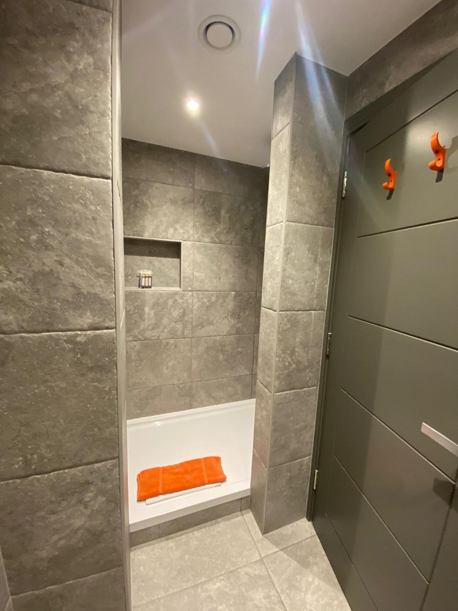 3 The View Apartments Ilfracombe - Hot Tub, Parking, Lift, Ev Ngoại thất bức ảnh